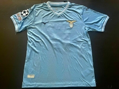 Camiseta Mizuno SS Lazio Titular Immobile 17 2023 2024 Parches UCL - comprar online