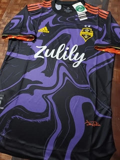 Camiseta Adidas Seattle Sounders Homenaje Jimi Hendrix 2021 2022 Violeta - comprar online