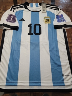Camiseta adidas Argentina Titular Messi 10 2022 2023 Parches Qatar - comprar online
