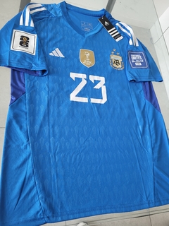 Camiseta adidas Argentina Arquero Azul Dibu Martinez 23 2022 2023 3 Estrellas Parche Campeon Qatar en internet