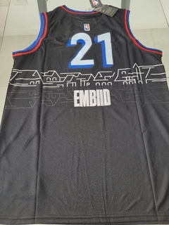 Musculosa Basquet Nike Philadelphia 76ers MATCH Negra Embiid #21 - Roda Indumentaria