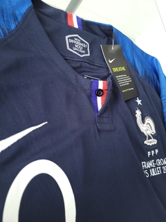 Camiseta Nike Retro Francia Titular Mbappe 10 2018 - Roda Indumentaria