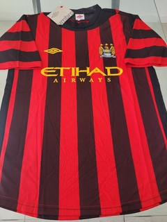Camiseta Umbro Retro Manchester City Suplente Negra y Roja 2011 2012 - tienda online