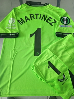 Kit Niño Camiseta + Short Aston Villa Arquero Verde Dibu Martinez 1 2023 2024