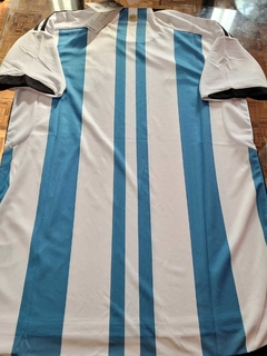 Camiseta adidas Argentina Titular 2022 2023 3 Estrellas - Roda Indumentaria