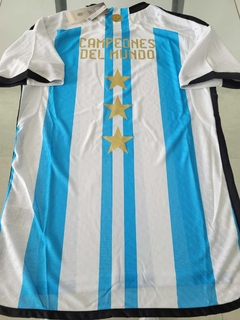Camiseta adidas Argentina HeatRdy Titular Parche Campeon 2022 2023 3 Estrellas Campeones del Mundo Estrellas Atras