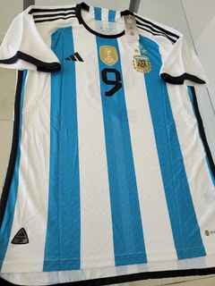 Camiseta adidas Argentina HeatRdy Titular Julian Alvarez 9 Parche Campeon 2022 2023 3 Estrellas - comprar online