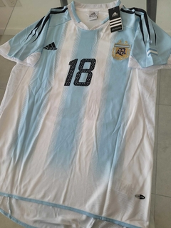 Camiseta adidas Retro Argentina 2004 2005 Messi #18 - Roda Indumentaria