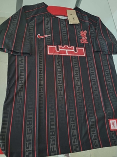 Camiseta Nike Liverpool Lebron James Homenaje 2022 2023 en internet