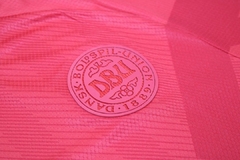 Camiseta Hummel Dinamarca Titular 2022 2023 Qatar en internet