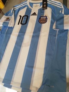 Camiseta adidas Argentina Retro Titular 2010 Messi 10 en internet