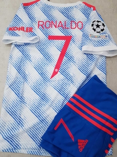 Kit Niño Camiseta + Short adidas Manchester United Celeste Ronaldo 7 2021 2022