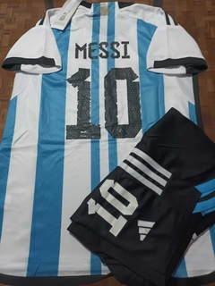 Kit Niño Camiseta + Short Argentina Titular Messi #10 2022 2023 - Roda Indumentaria
