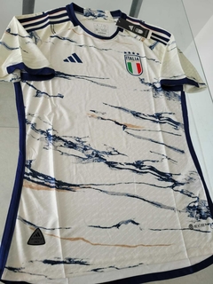 Camiseta adidas Italia HeatRdy Suplente Blanca 2023 en internet