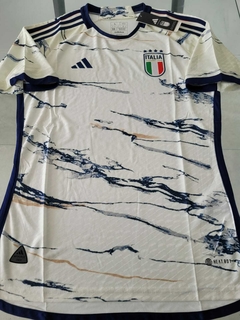 Camiseta adidas Italia HeatRdy Suplente Blanca 2023