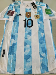 Camiseta adidas Argentina Titular Messi 10 2021 2022 HeatRdy Match Parches Campeon