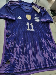 Camiseta adidas Argentina HeatRdy Suplente Violeta Parche Campeon Di Maria 11 2022 2023 3 Estrellas en internet