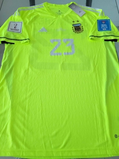 #OUTLET - Camiseta Argentina Fluor Dibu Martinez 23 Matchday Vs Francia 2022 - comprar online
