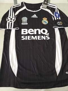 Camiseta Adidas Retro Real Madrid Negra Ronaldo 9 2006 2007 - comprar online