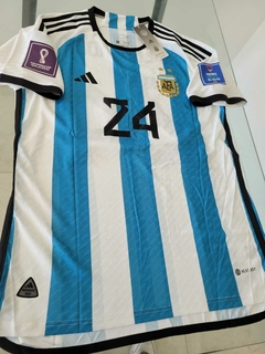 Camiseta adidas Argentina HeatRdy Titular Enzo Fernandez 24 2022 2023 Parches Qatar en internet