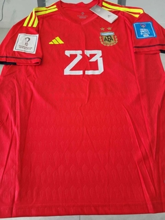 Camiseta adidas Argentina Arquero Roja Dibu Martinez 23 2022 2023 Qatar - comprar online