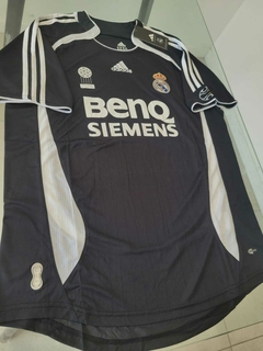 Camiseta Adidas Retro Real Madrid Negra 2006 2007 en internet