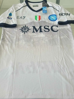 Camiseta EA7 SS Napoli Suplente Blanca Kvaratskhelia 77 2023 2024 - comprar online