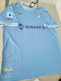 Camiseta Mizuno Lazio Titular Immobile 17 2022 2023 Parches Serie A - Roda Indumentaria