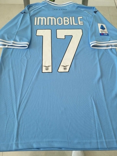 Camiseta Mizuno Lazio Titular Immobile 17 2022 2023 Parches Serie A