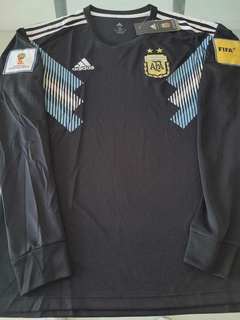 Camiseta adidas Seleccion Argentina manga larga negra 2018 2019 Parches