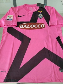 Camiseta Nike Juventus Retro Rosa Suplente Pirlo #21 2011 2012 - comprar online