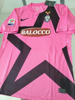 Camiseta Nike Juventus Retro Rosa Suplente Pirlo #21 2011 2012 en internet
