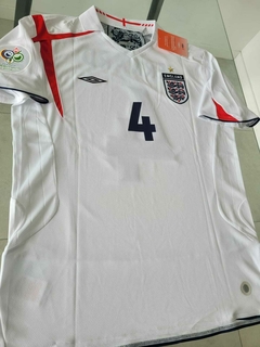 Camiseta Umbro Retro Inglaterra Retro Titular Gerrard 4 2006 Parches Mundial - Roda Indumentaria