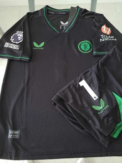 Kit Niño Camiseta + Short Aston Villa Arquero Negro Dibu Martinez 1 2023 2024 - comprar online