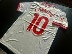 Imagen de Camiseta Castore Sevilla Titular Rakitic 10 2023 2024