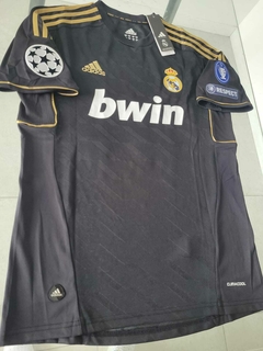 Camiseta Adidas Retro Real Madrid Negra Ozil 10 2011 2012 - Roda Indumentaria