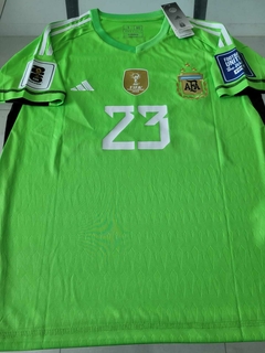 Camiseta adidas Argentina Arquero Verde Dibu Martinez 23 2022 2023 3 Estrellas Parche Campeon Qatar - comprar online