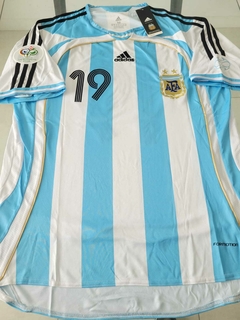 Camiseta adidas Retro Argentina Titular Messi #19 2006