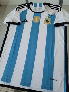 Camiseta adidas Argentina Titular 2022 2023 3 Estrellas Parche Campeon Qatar #RODAINDUMENTARIA - comprar online