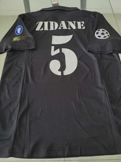 Camiseta Adidas Real Madrid Retro Suplente Negra Zidane 5 2001 2002
