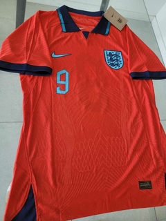 Camiseta Nike Inglaterra Vaporknit Suplente Roja Kane 9 2022 2023 Qatar Match - Roda Indumentaria