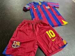 Kit Niño Camiseta + Short Nike Retro Barcelona Titular Ronaldinho 10 2006 - comprar online