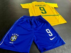 Kit Niño Camiseta + Short Nike Retro Brasil Titular Ronaldo 9 2002 en internet