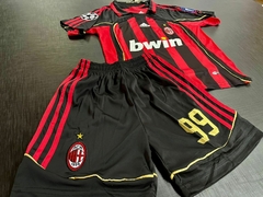 Imagen de Kit Niño Camiseta + Short Adidas Retro Milan Titular Ronaldo 99 2006