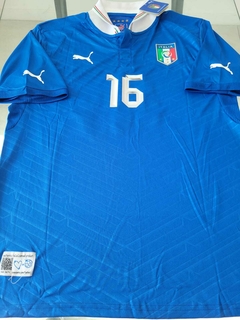Camiseta Puma Retro Italia Titular De Rossi 16 2011 2012 - comprar online
