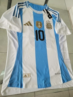 Camiseta adidas Argentina HeatRdy Titular Messi 10 Parche Campeon 2024 2025 3 Estrellas Match - Roda Indumentaria