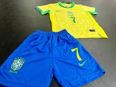 Kit Niño Camiseta + Short Brasil Titular Vinicius Jr #7 2024 2025 en internet