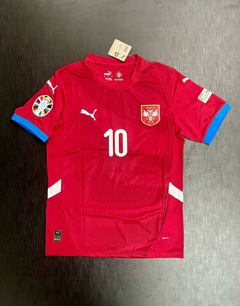 Camiseta Puma Serbia Roja Tadic 10 2024 2025 Parches Euro