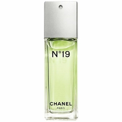 LACRADO - Chanel Nº19 Eau de Toilette - CHANEL