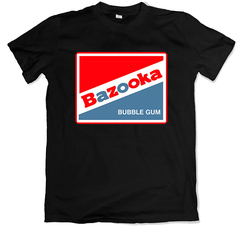 Remera retro chicles bazooka logo clásico negra